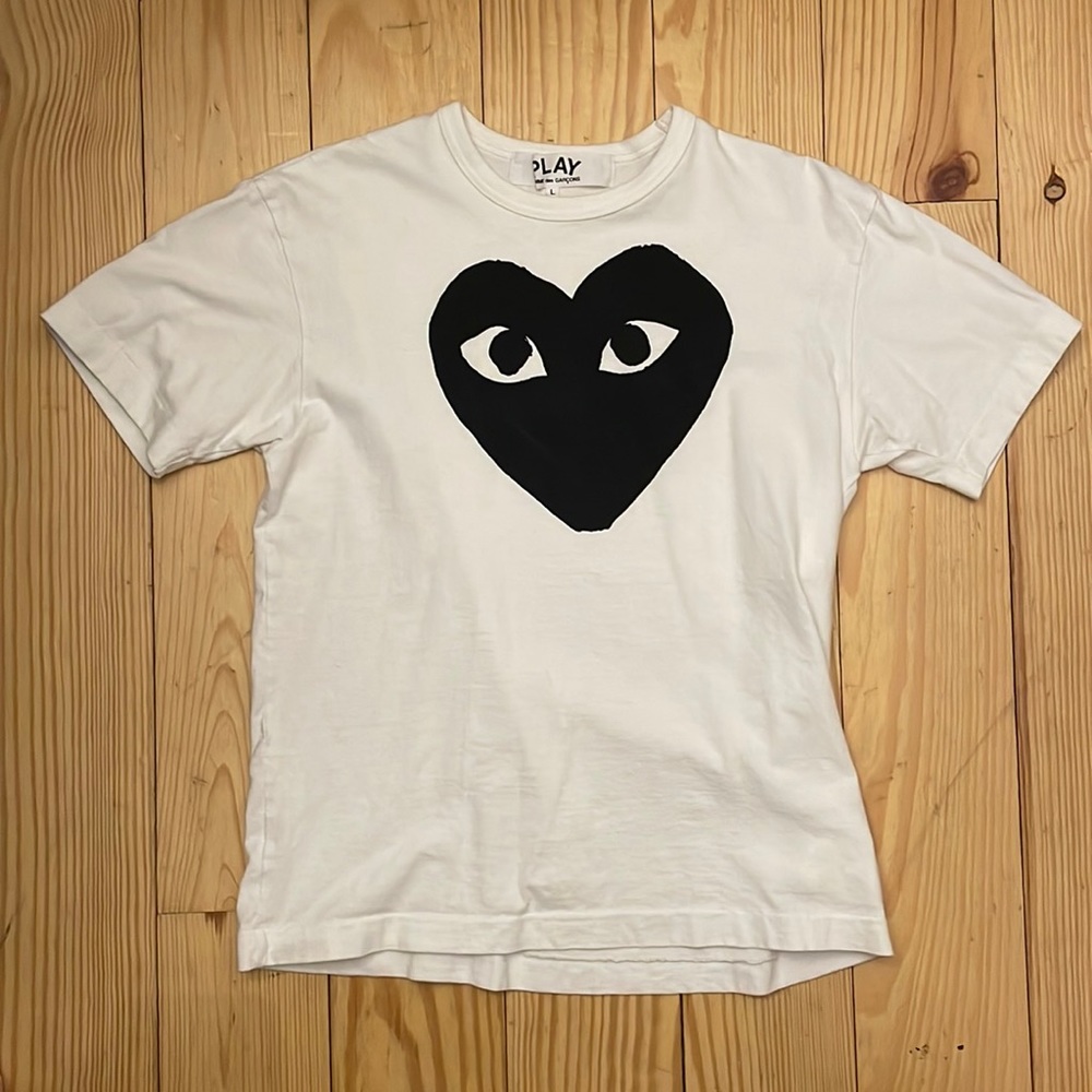 Comme Des Garçons White T shirt Black Heart Logo